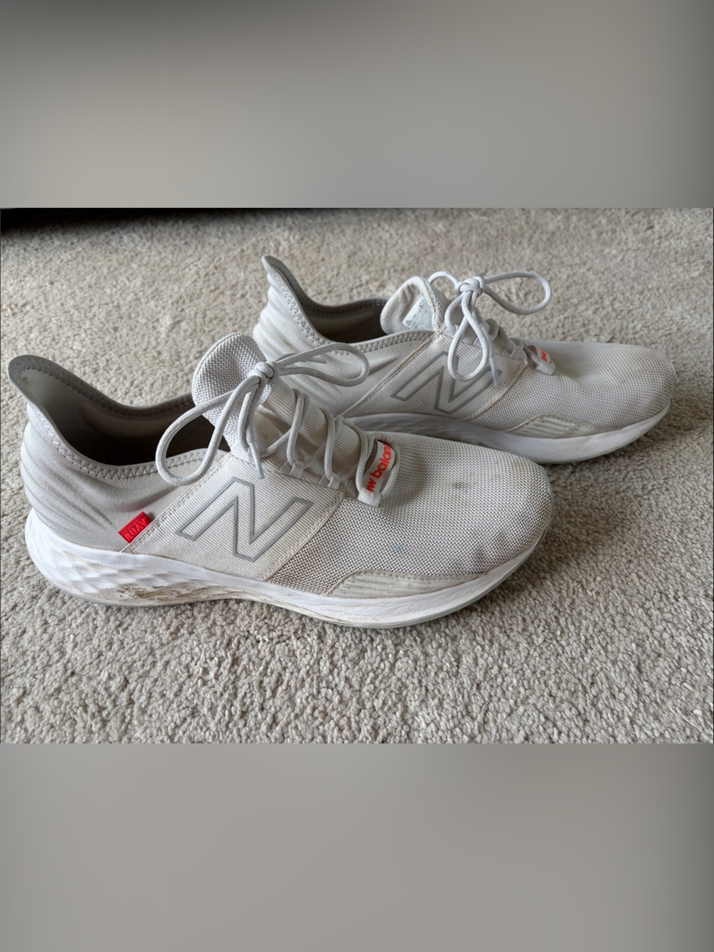 New Balance Men’s White and Gray Slip-On Light Running Shoes